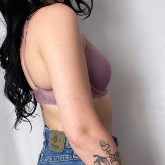 NWT VICTORIA SECRET PURPLE LACE BRA 32d - Picture 2 of 6